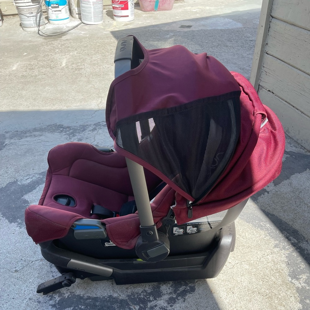 Nuna car seat and base
